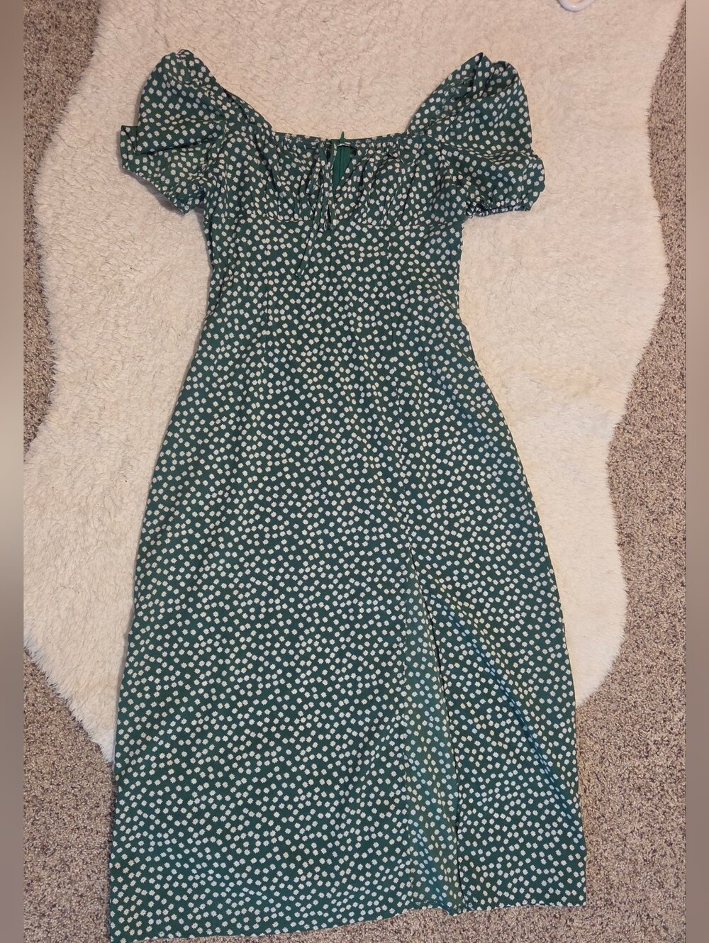 SHEIN Green Polka Dot Puff-Sleeve Midi Dress. Yellowstone.